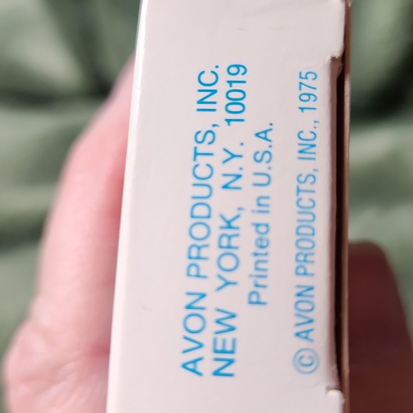 Vintage Avon Petal Pusher Elephant pin, 1975. 49 years old! New in box. - Picture 6 of 7